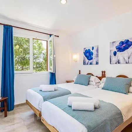 Villa Cala'n Blanes Sleeps 9 Pool Air Con Wifi