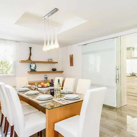 Cala'n Blanes Sleeps 9 Pool Air Con Wifi Cala'N Blanes (Menorca)